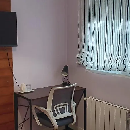 Homestay 1 *