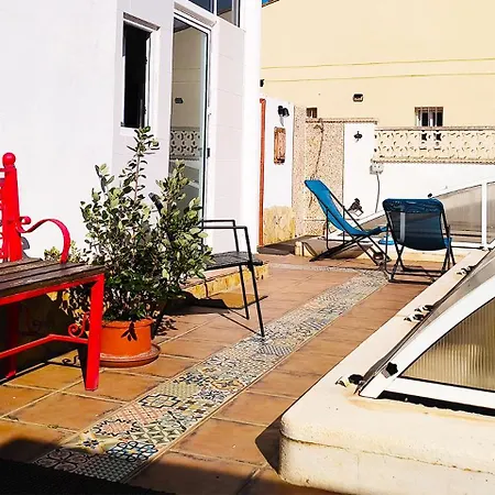 1 Homestay